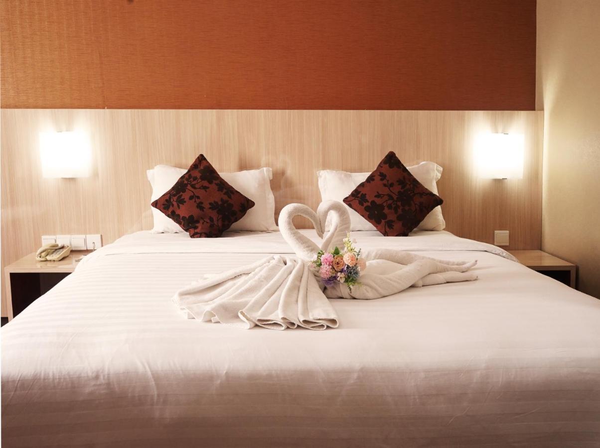טנג'ונג פנדן Grand Hatika Hotel מראה חיצוני תמונה