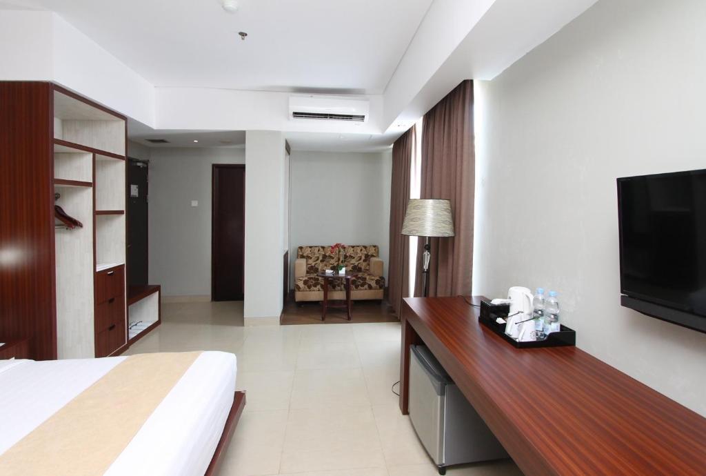 טנג'ונג פנדן Grand Hatika Hotel מראה חיצוני תמונה