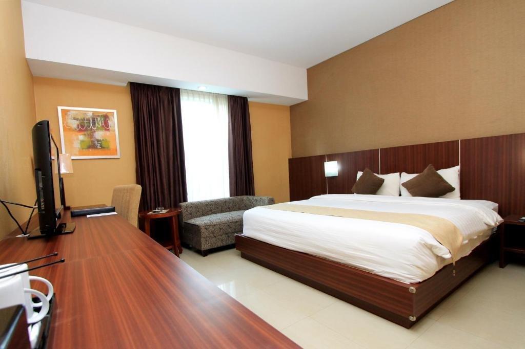 טנג'ונג פנדן Grand Hatika Hotel מראה חיצוני תמונה