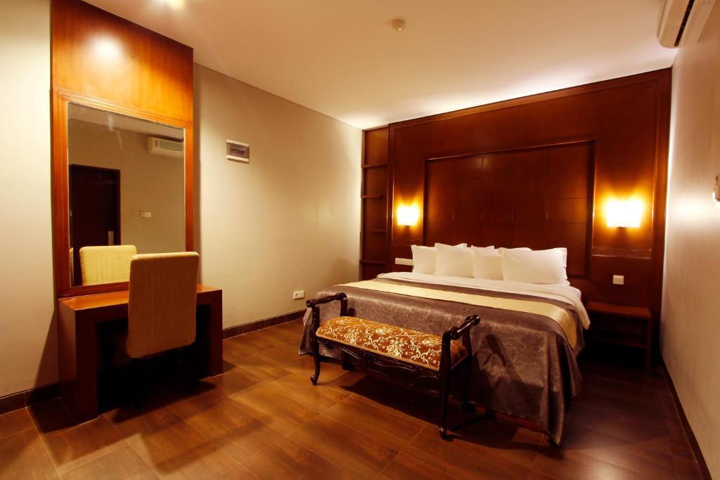 טנג'ונג פנדן Grand Hatika Hotel מראה חיצוני תמונה