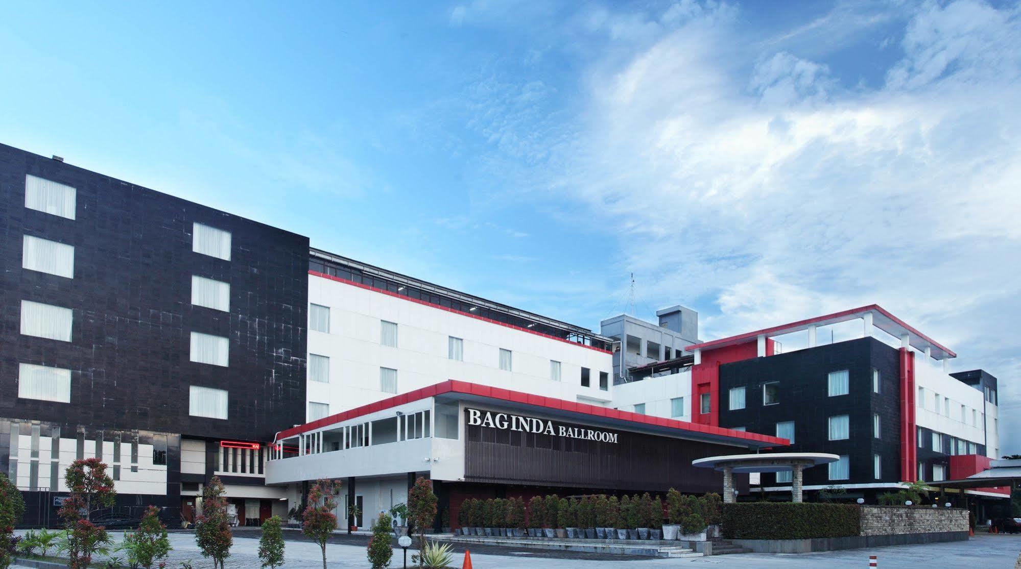 טנג'ונג פנדן Grand Hatika Hotel מראה חיצוני תמונה