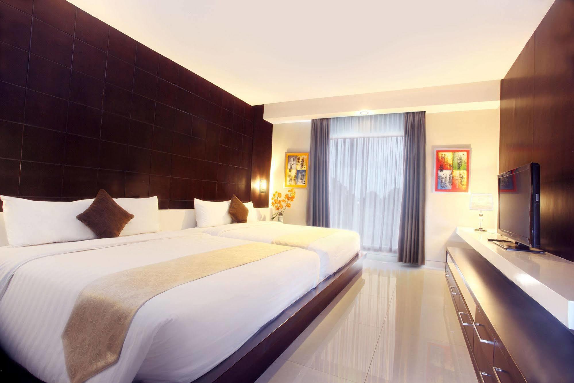 טנג'ונג פנדן Grand Hatika Hotel מראה חיצוני תמונה