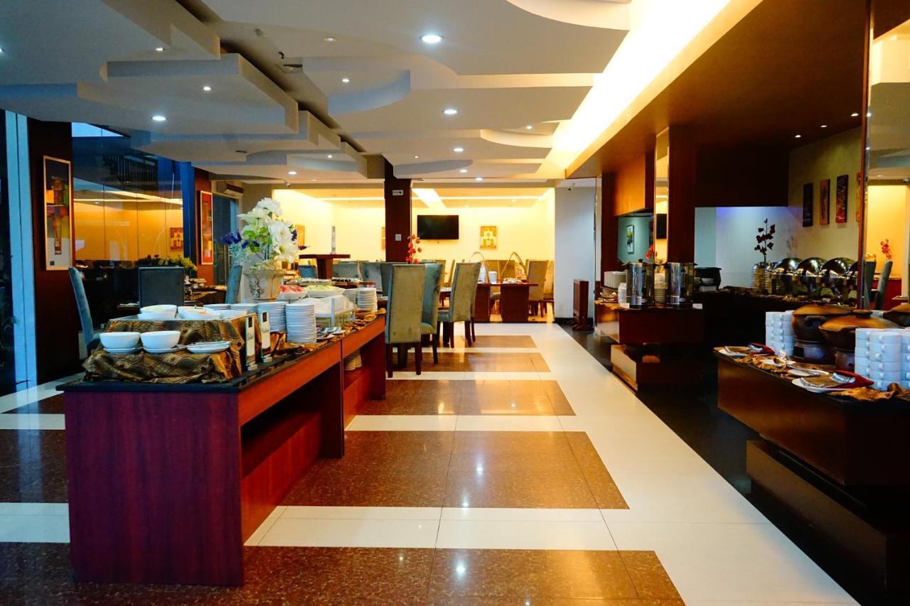 טנג'ונג פנדן Grand Hatika Hotel מראה חיצוני תמונה