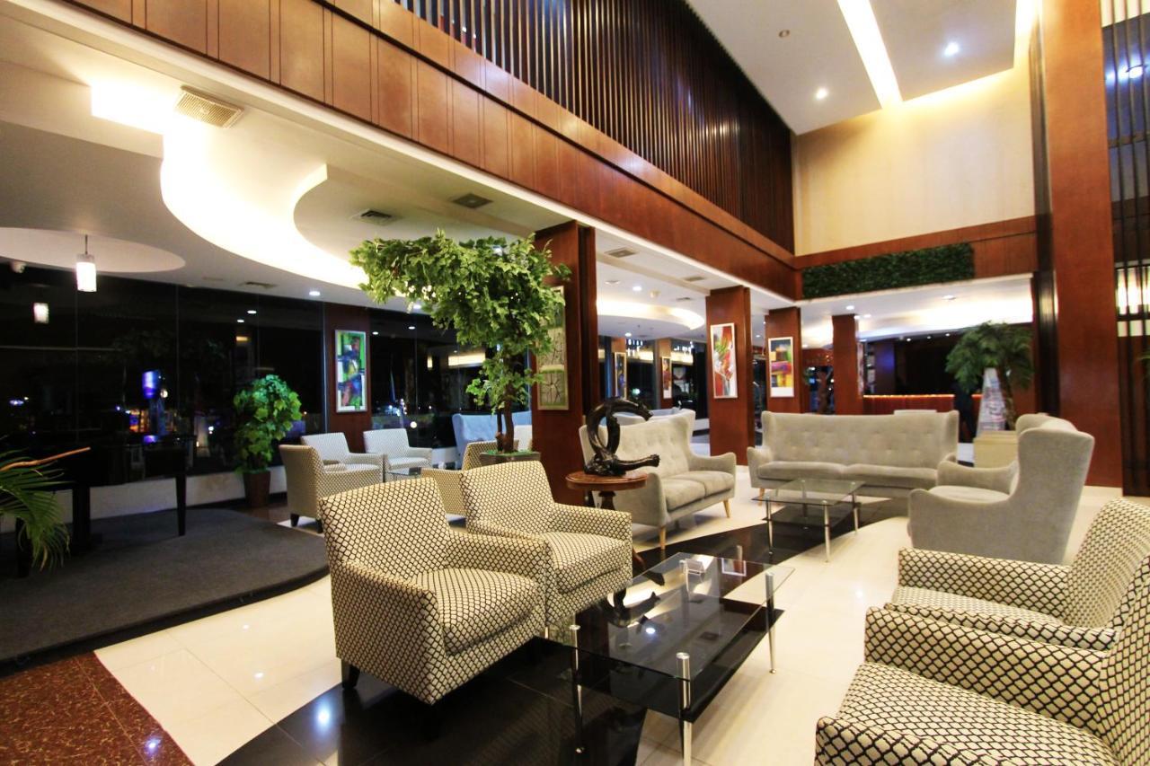 טנג'ונג פנדן Grand Hatika Hotel מראה חיצוני תמונה