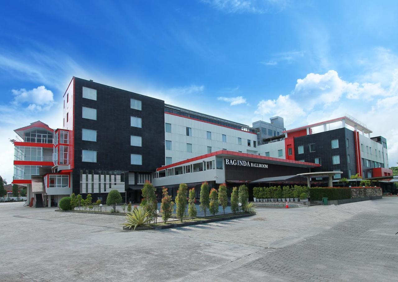 טנג'ונג פנדן Grand Hatika Hotel מראה חיצוני תמונה